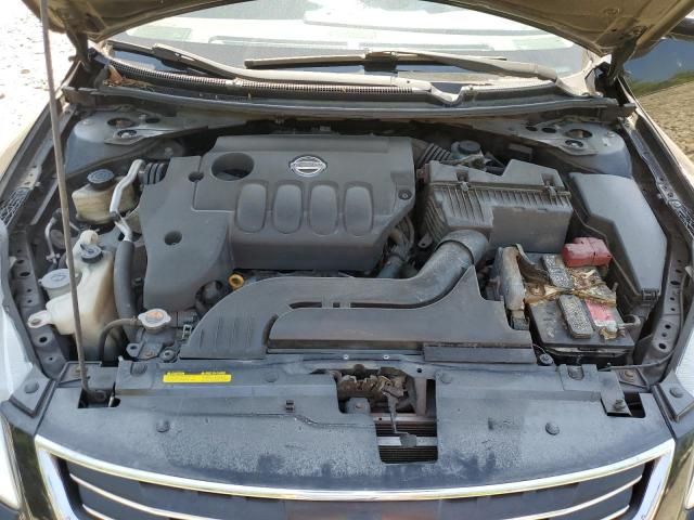 2010 Nissan Altima Base