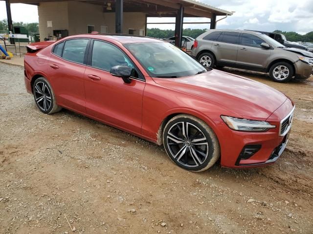 2020 Volvo S60 T6 R-Design