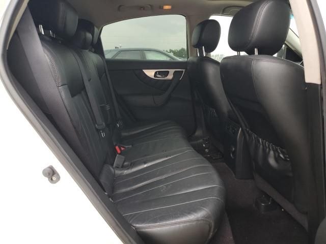 2011 Infiniti FX35