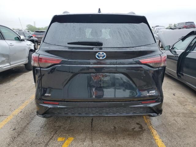 2022 Toyota Sienna XSE