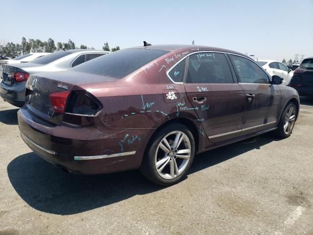 2012 Volkswagen Passat SEL