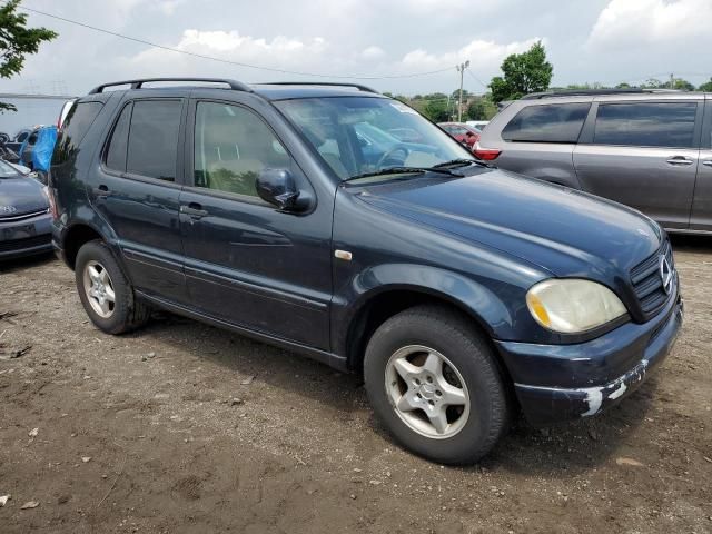 2000 Mercedes-Benz ML 320