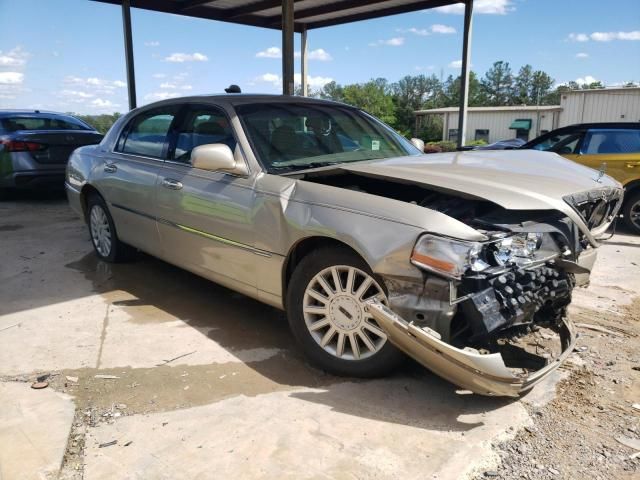 2005 Lincoln Town Car Signature