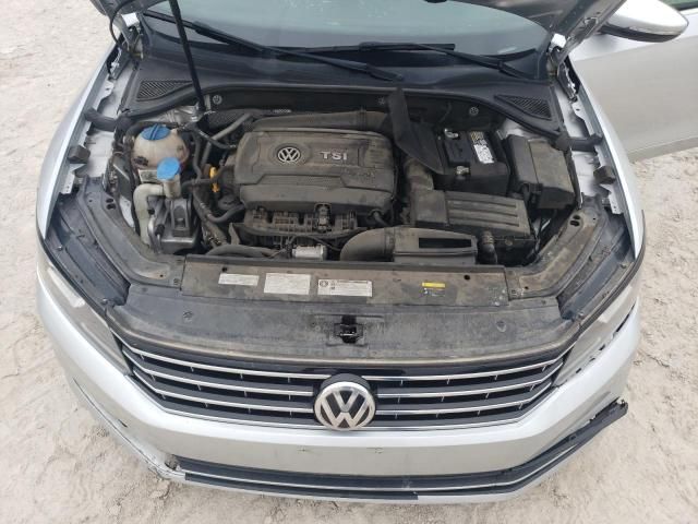 2017 Volkswagen Passat SE