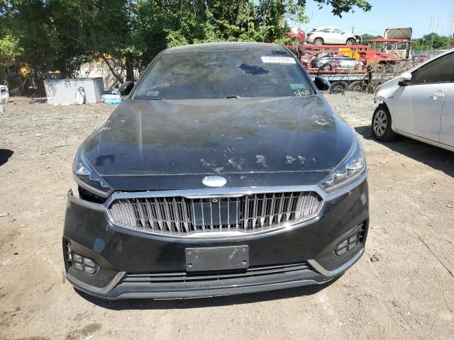 2017 KIA Cadenza Premium