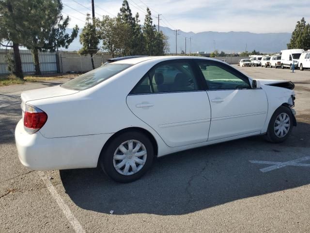 2005 Toyota Camry LE