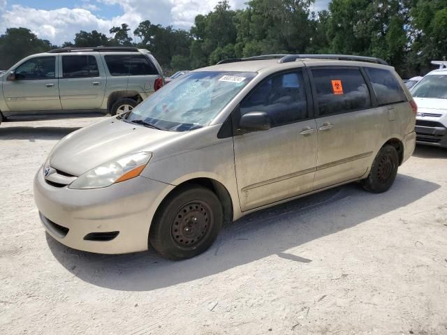 2010 Toyota Sienna CE