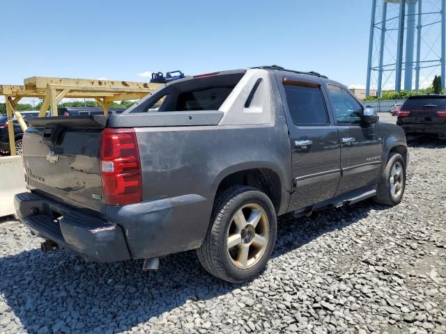 2011 Chevrolet Avalanche LT