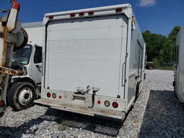 2001 Freightliner Chassis M Line WALK-IN Van