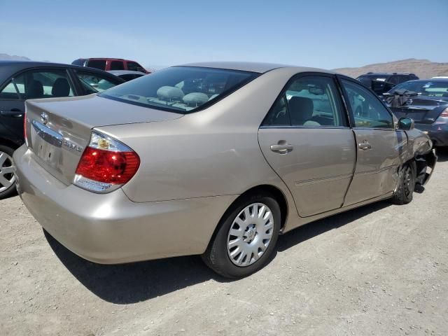 2005 Toyota Camry LE