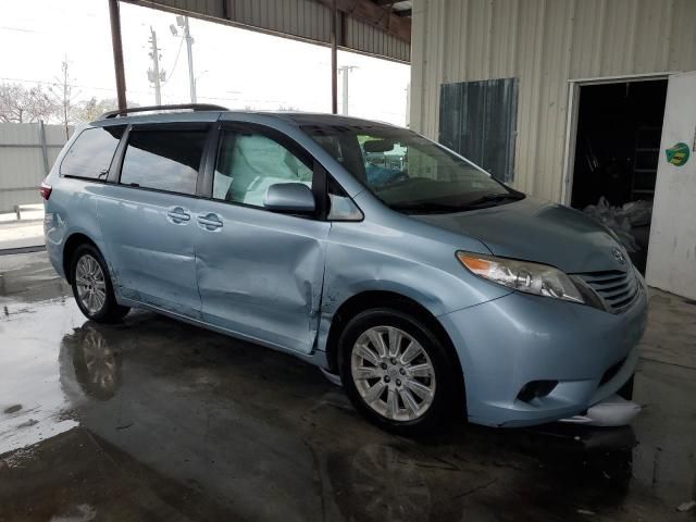 2015 Toyota Sienna LE