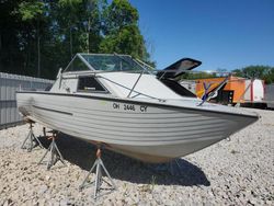 Salvage boats for sale at Barberton, OH auction: 1988 Crestliner Boat