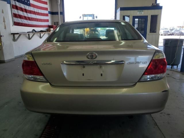 2005 Toyota Camry LE