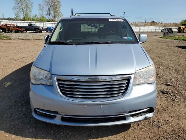 2013 Chrysler Town & Country Touring