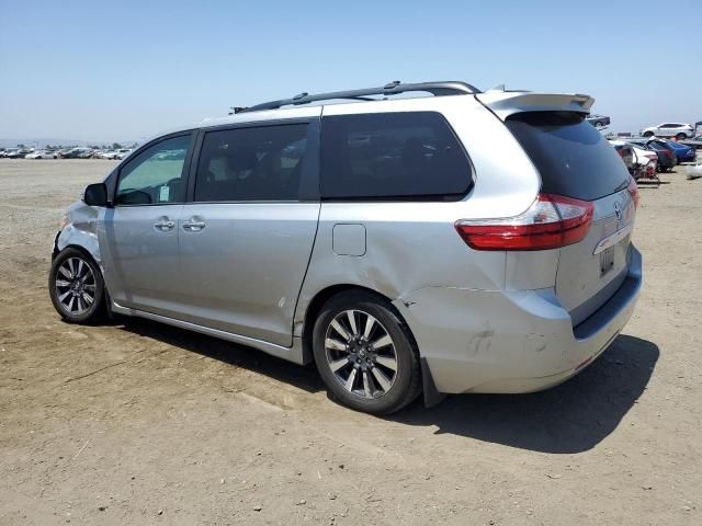 2019 Toyota Sienna XLE