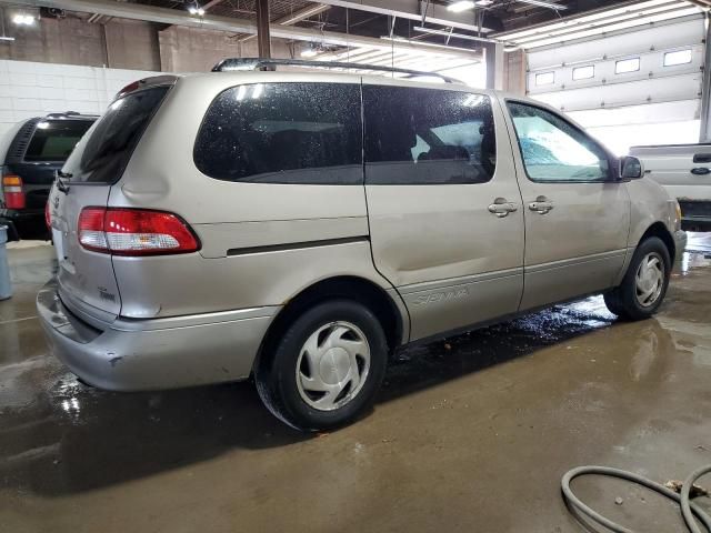 2002 Toyota Sienna LE