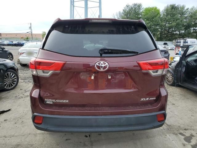 2018 Toyota Highlander SE