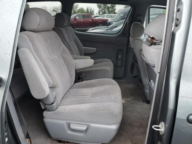 1999 Toyota Sienna LE