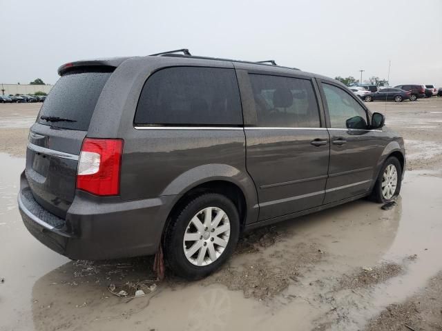 2016 Chrysler Town & Country LX