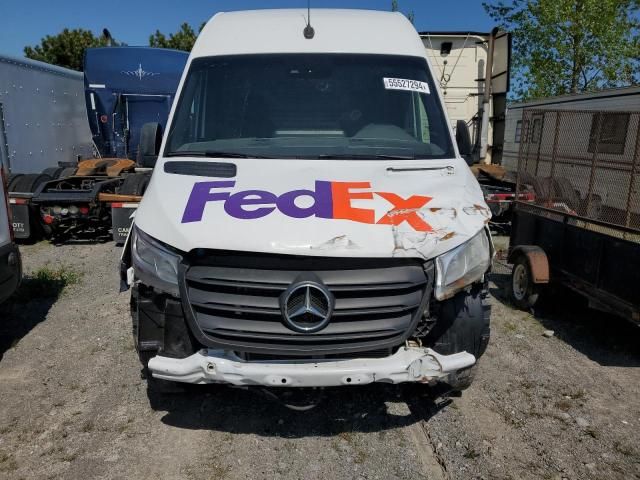 2021 Mercedes-Benz Sprinter 2500