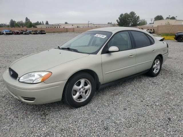 2004 Ford Taurus SE