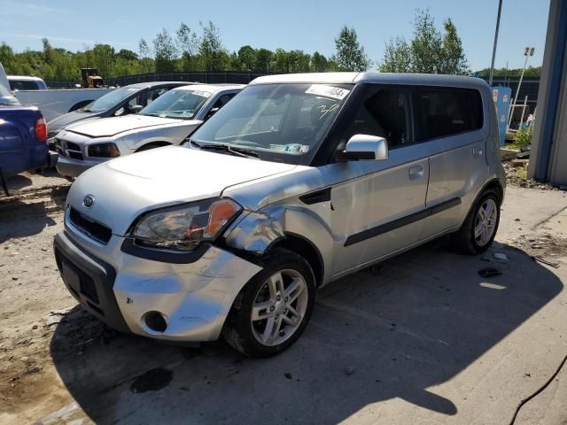 2010 KIA Soul +