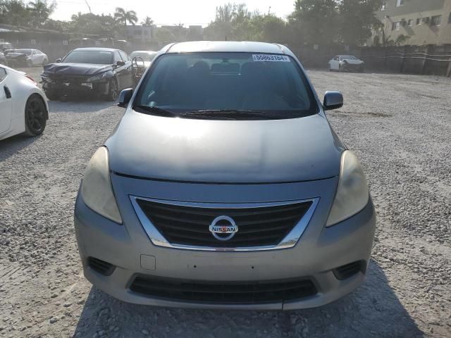 2013 Nissan Versa S