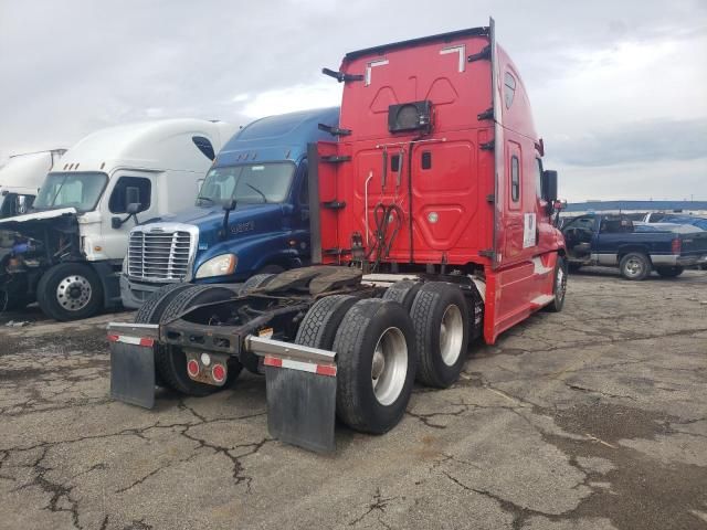 2014 Freightliner Cascadia 125