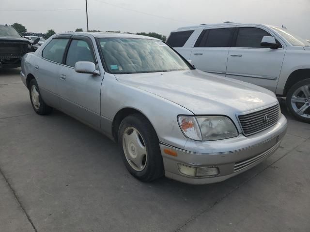 1999 Lexus LS 400