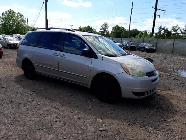 2004 Toyota Sienna CE