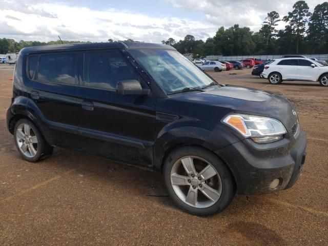 2010 KIA Soul +