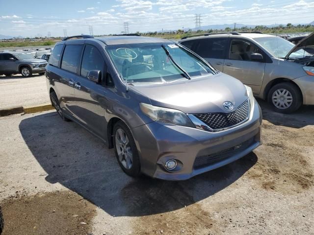 2014 Toyota Sienna Sport