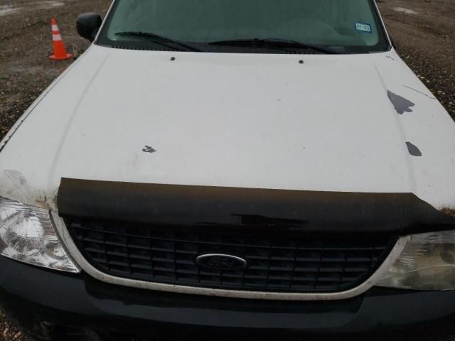 2005 Ford Explorer XLS