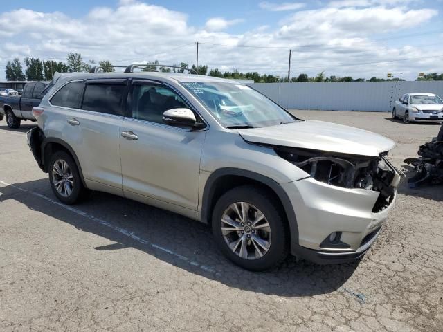 2016 Toyota Highlander LE