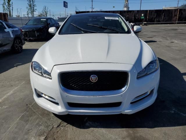 2016 Jaguar XJ