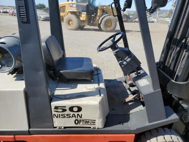 2000 Nissan Forklift