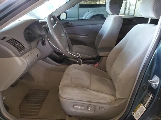 2004 Toyota Camry LE