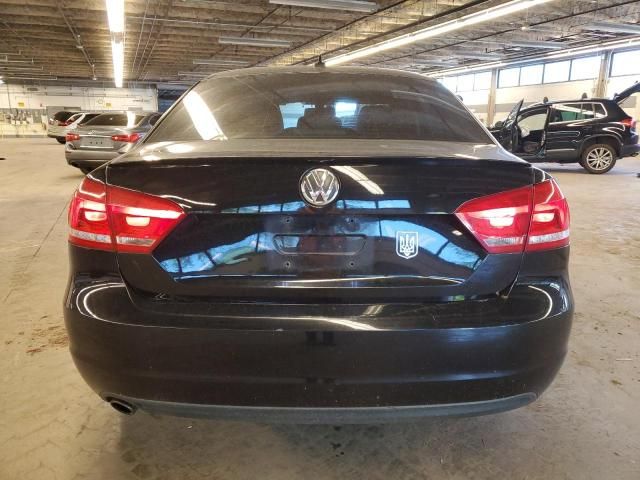 2013 Volkswagen Passat SE