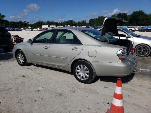 2004 Toyota Camry LE