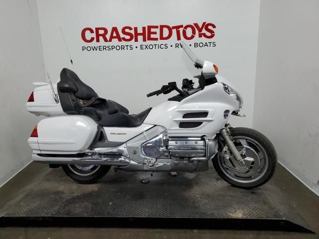 2004 Honda GL1800