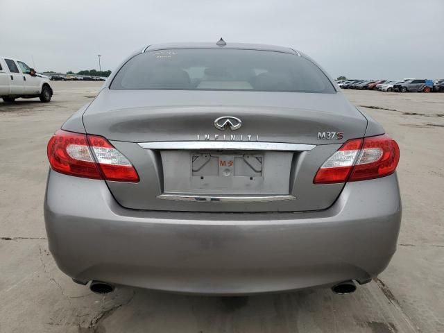 2011 Infiniti M37