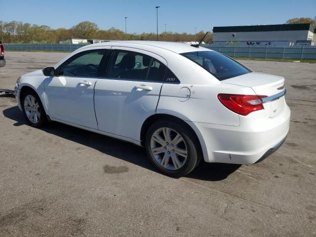 2013 Chrysler 200 Touring