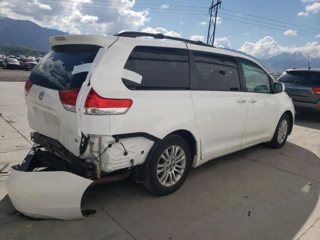 2012 Toyota Sienna XLE