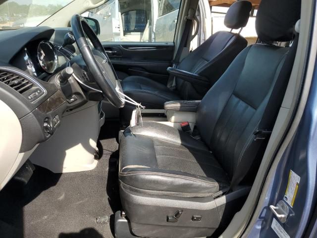 2012 Chrysler Town & Country Touring L