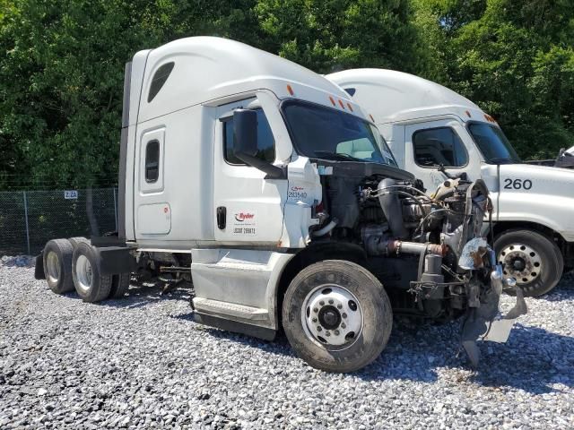 2020 Freightliner Cascadia 126