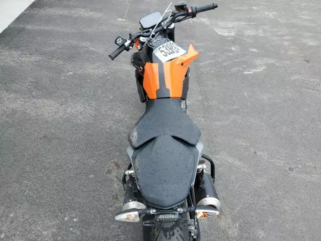 2023 KTM 790 Duke