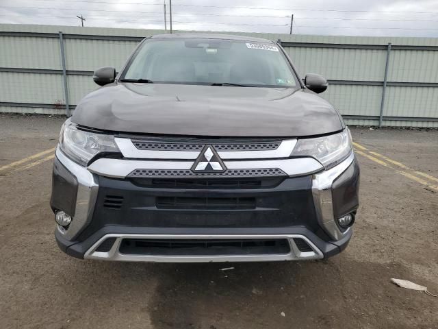 2020 Mitsubishi Outlander SE