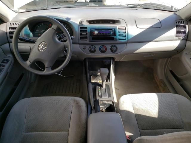 2004 Toyota Camry LE