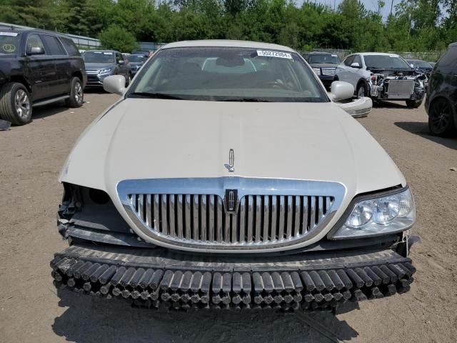 2004 Lincoln Town Car Ultimate