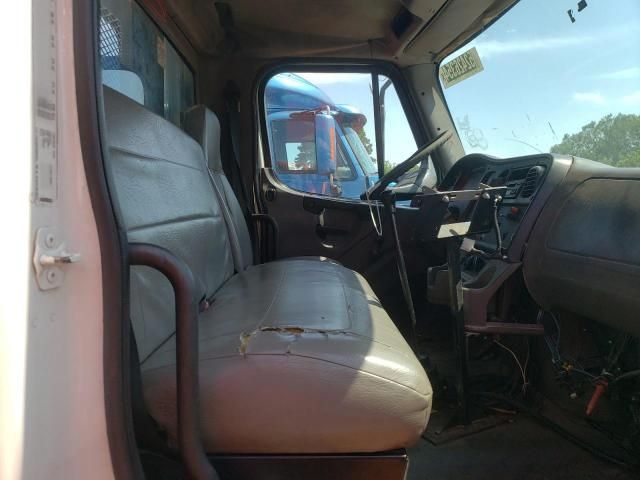 2004 Freightliner M2 106 Medium Duty